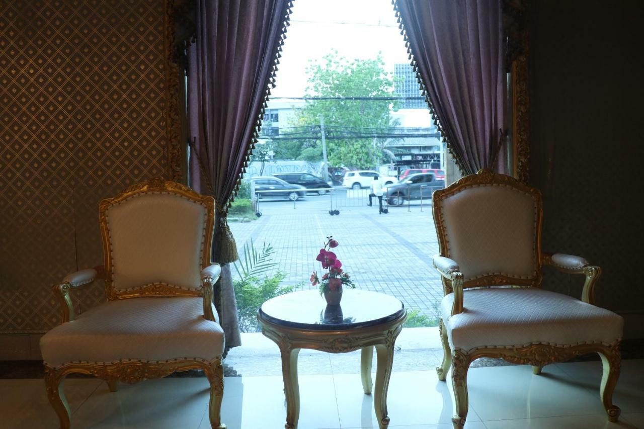 Adriatic Palace Bangkok Exterior foto